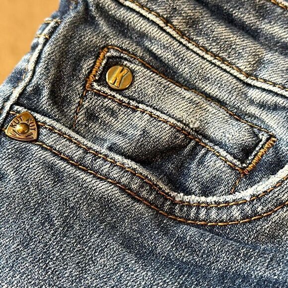 Kut from the Kloth Women’s Catherine Boyfriend Jeans size 6 - Picture 10 of 12